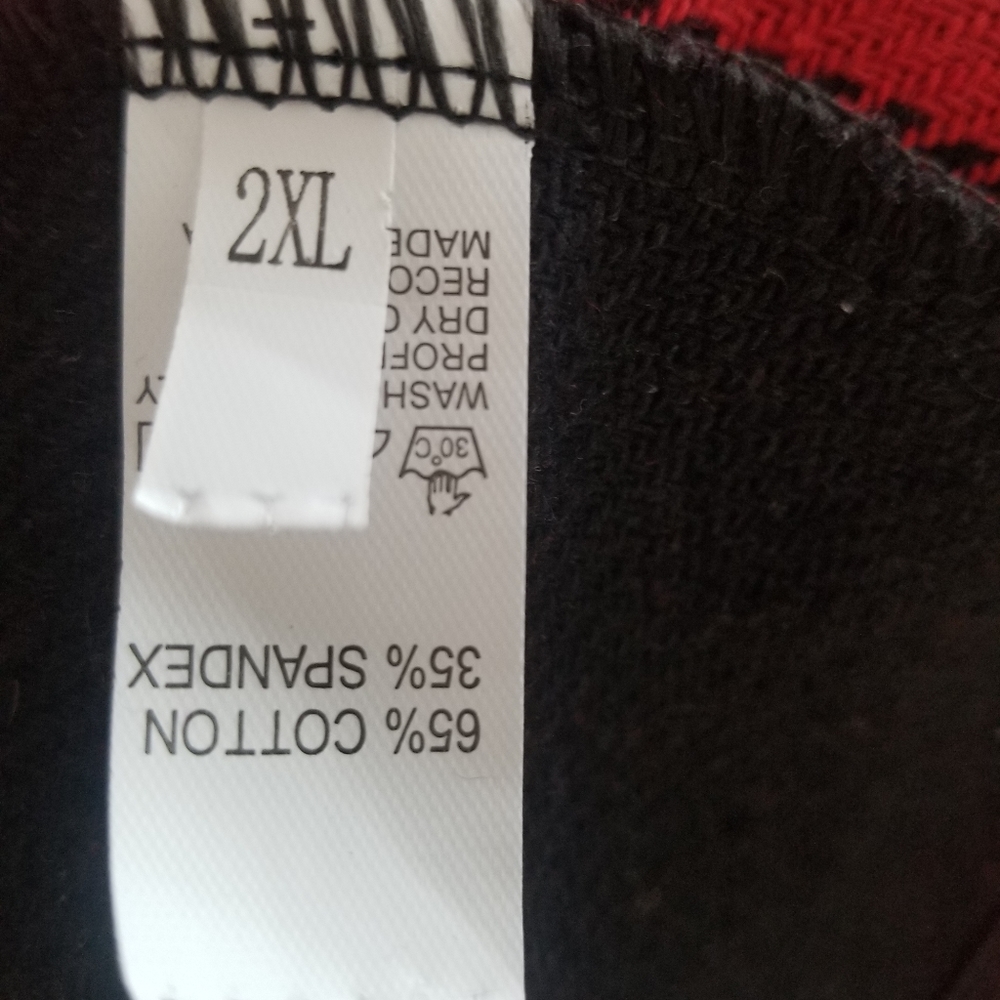 Draped Open Red and Black Plaid Vest size 2x - Picture 8 of 8